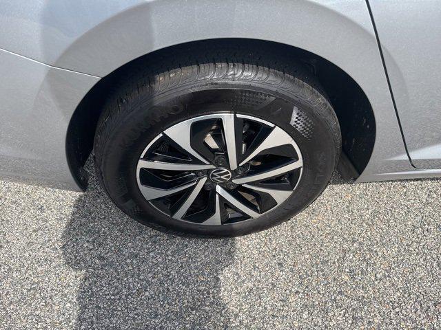used 2024 Volkswagen Jetta car, priced at $23,900