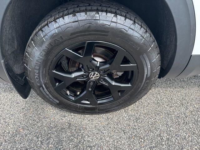 used 2024 Volkswagen Atlas car, priced at $41,500