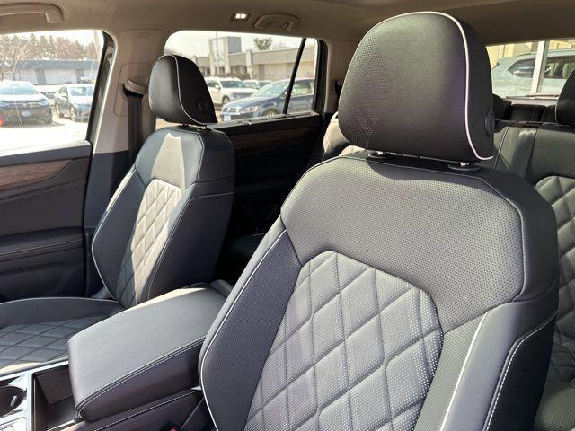 new 2025 Volkswagen Atlas car, priced at $50,909