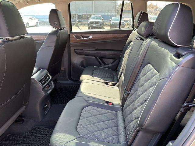 new 2025 Volkswagen Atlas car, priced at $50,909