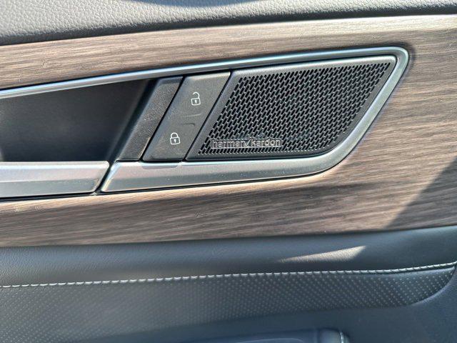 new 2025 Volkswagen Atlas car, priced at $51,409