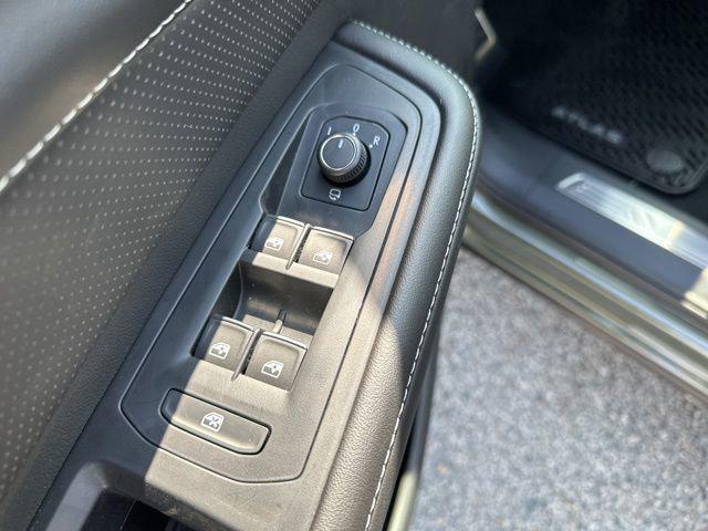 new 2025 Volkswagen Atlas car, priced at $50,909