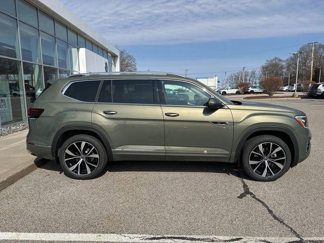 new 2025 Volkswagen Atlas car, priced at $50,909