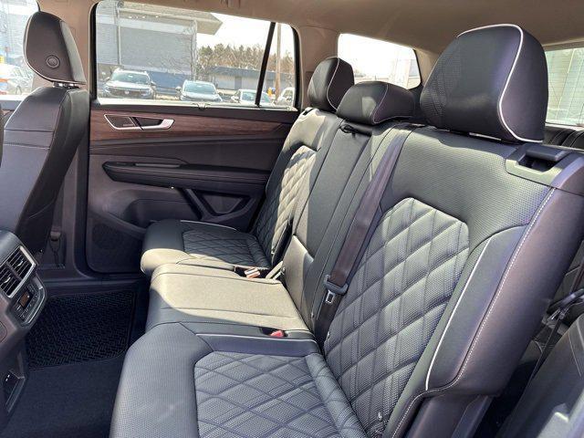 new 2025 Volkswagen Atlas car, priced at $51,409