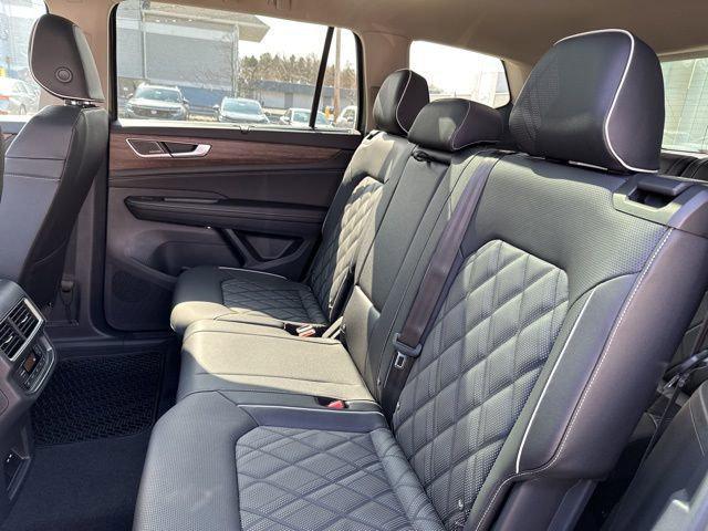 new 2025 Volkswagen Atlas car, priced at $50,909