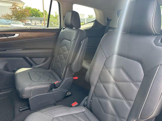 new 2025 Volkswagen Atlas car, priced at $43,930