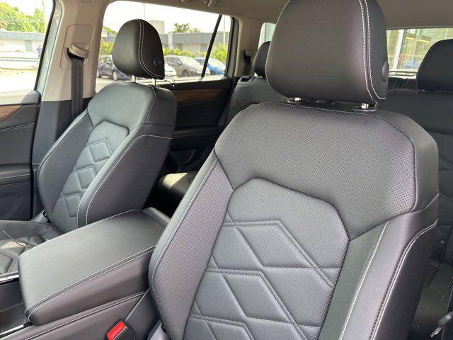 new 2025 Volkswagen Atlas car, priced at $43,930