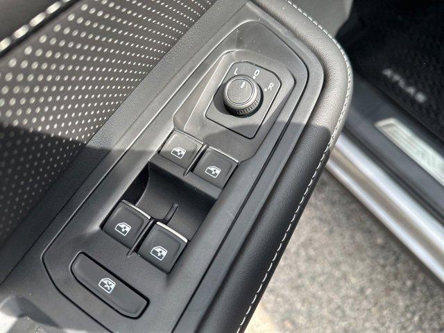 new 2025 Volkswagen Atlas car, priced at $43,930