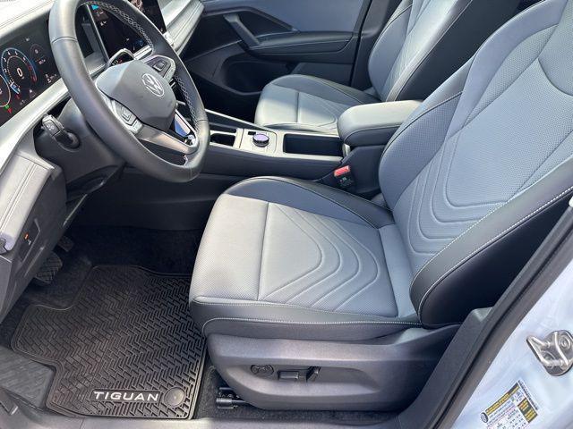 new 2025 Volkswagen Tiguan car, priced at $35,307