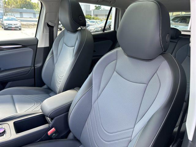 new 2025 Volkswagen Tiguan car, priced at $35,307