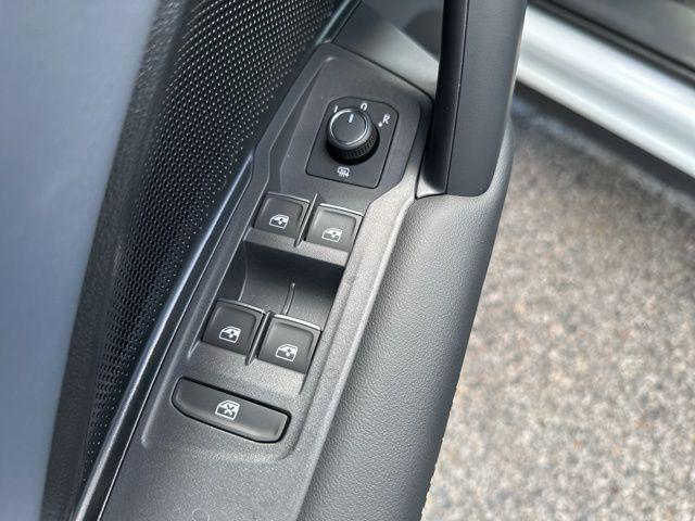 new 2025 Volkswagen Tiguan car, priced at $35,307