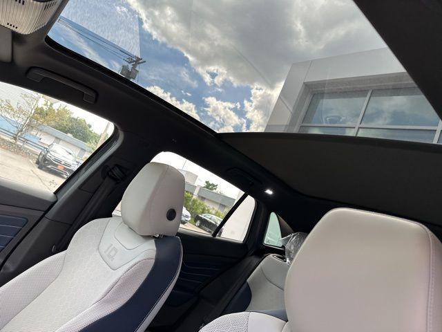new 2025 Volkswagen ID.4 car, priced at $56,371
