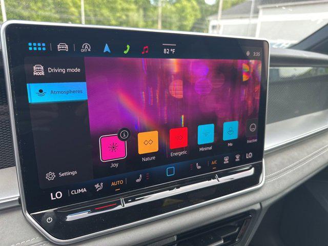 new 2025 Volkswagen Tiguan car, priced at $40,144