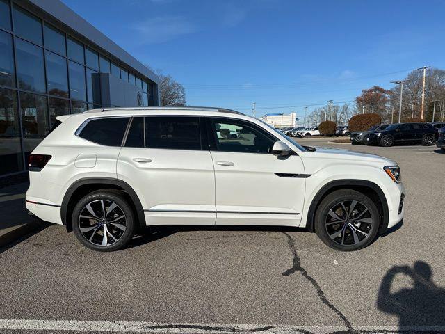 new 2025 Volkswagen Atlas car, priced at $53,789