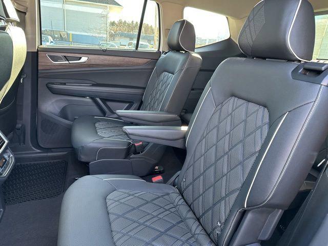 new 2025 Volkswagen Atlas car, priced at $53,789