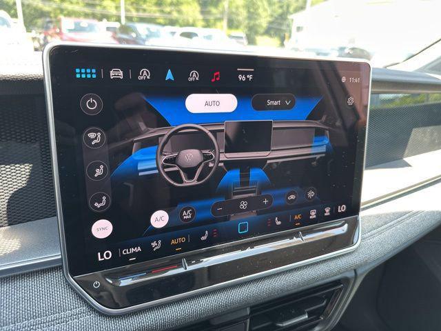 new 2025 Volkswagen Tiguan car, priced at $32,294