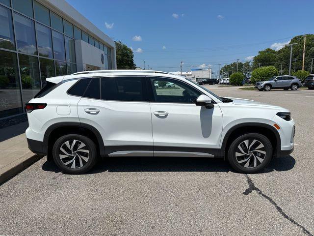 new 2025 Volkswagen Tiguan car, priced at $32,294