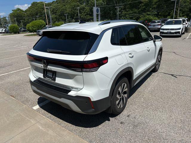 new 2025 Volkswagen Tiguan car, priced at $32,294