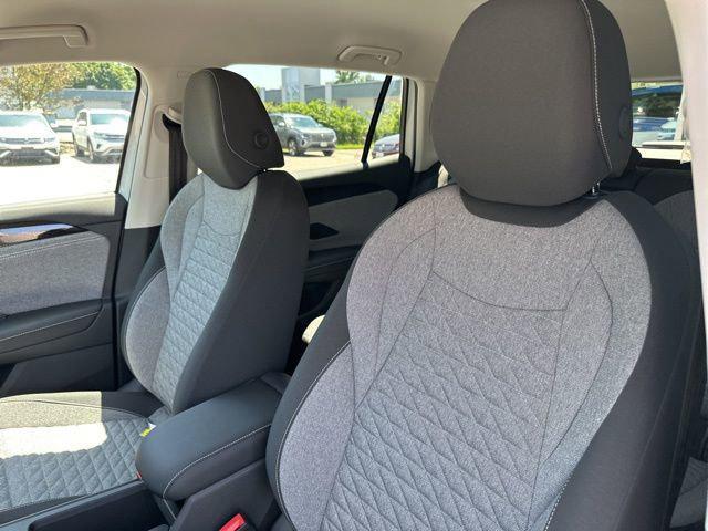 new 2025 Volkswagen Tiguan car, priced at $32,294