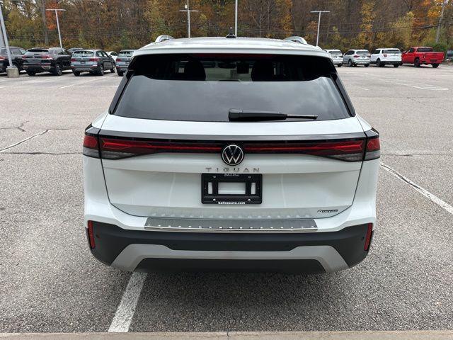 new 2026 Volkswagen Tiguan car, priced at $33,667