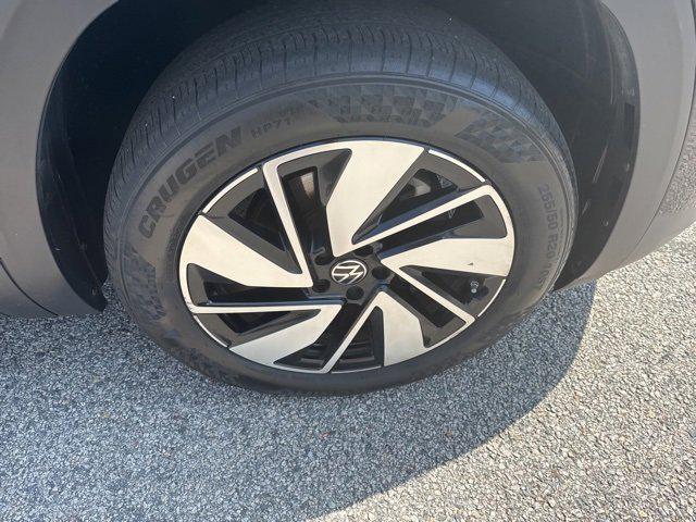 used 2024 Volkswagen Atlas car, priced at $36,000