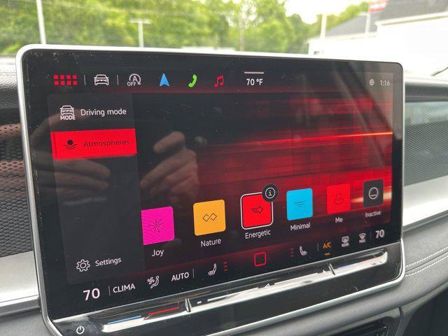 new 2025 Volkswagen Tiguan car, priced at $37,590