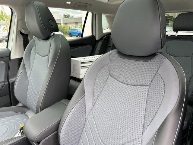 new 2025 Volkswagen Tiguan car, priced at $37,590