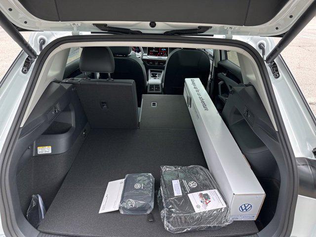 new 2025 Volkswagen Tiguan car, priced at $37,590