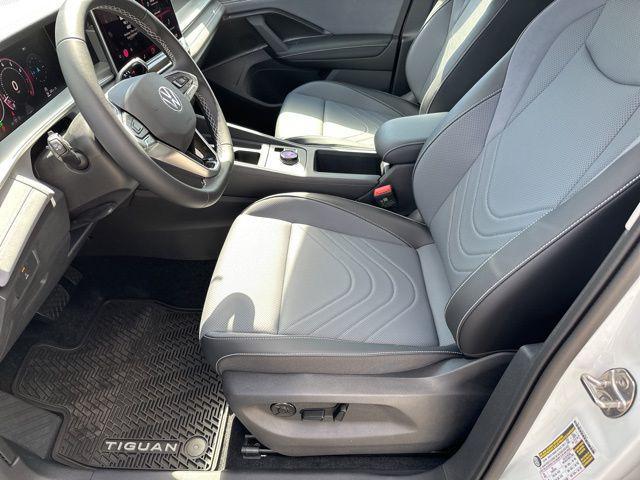 new 2025 Volkswagen Tiguan car, priced at $34,357