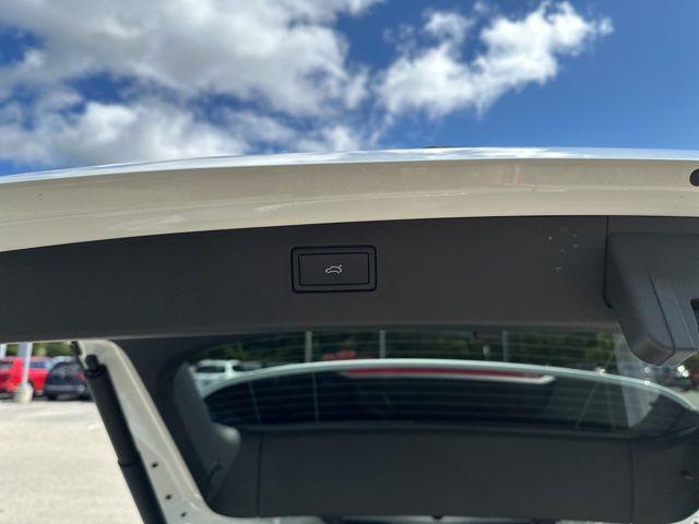 new 2025 Volkswagen Tiguan car, priced at $34,357