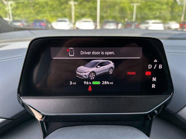 new 2025 Volkswagen ID.4 car, priced at $47,926