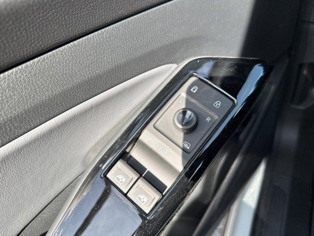 new 2025 Volkswagen ID.4 car, priced at $47,926