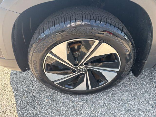 used 2024 Volkswagen Taos car, priced at $26,900