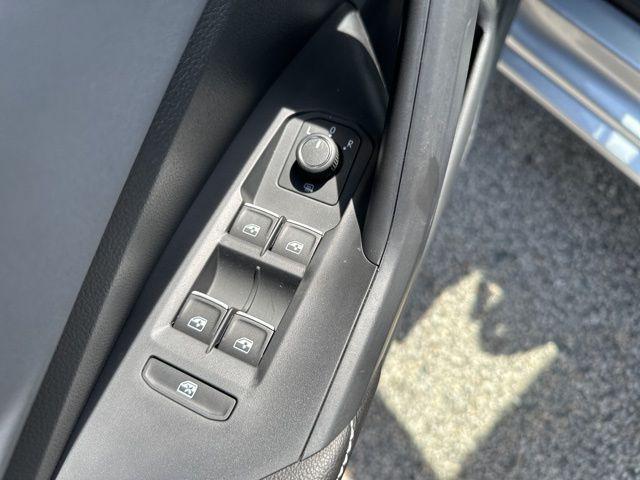 new 2025 Volkswagen Jetta car, priced at $25,753