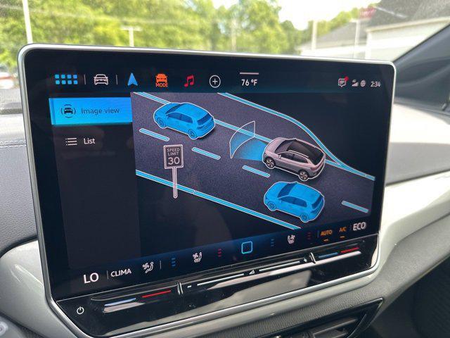 new 2025 Volkswagen ID.4 car, priced at $52,231