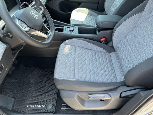 new 2025 Volkswagen Tiguan car, priced at $31,044
