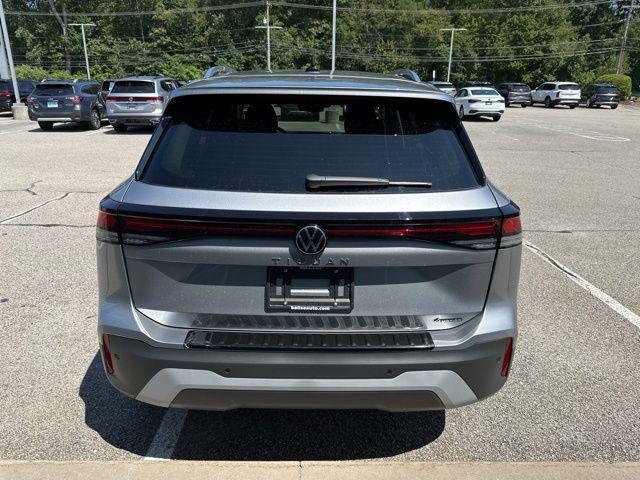 new 2025 Volkswagen Tiguan car, priced at $31,044