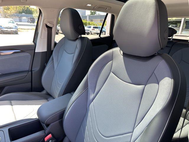 new 2025 Volkswagen Tiguan car, priced at $35,557