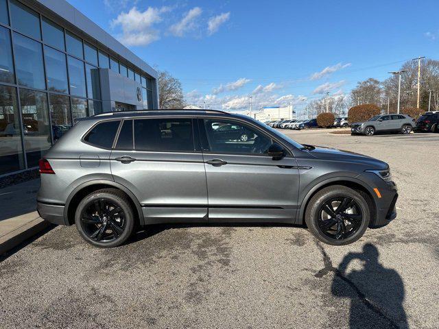 new 2024 Volkswagen Tiguan car, priced at $37,209