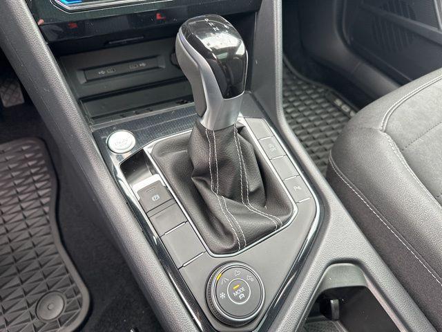 new 2025 Volkswagen Taos car, priced at $33,906