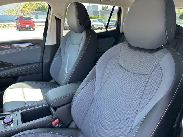 new 2025 Volkswagen Tiguan car, priced at $33,594