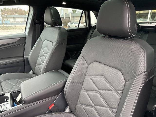 new 2025 Volkswagen Atlas Cross Sport car, priced at $45,156