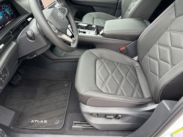new 2025 Volkswagen Atlas Cross Sport car, priced at $45,156