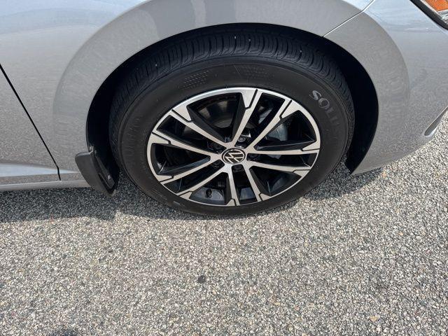 used 2024 Volkswagen Jetta car, priced at $21,500