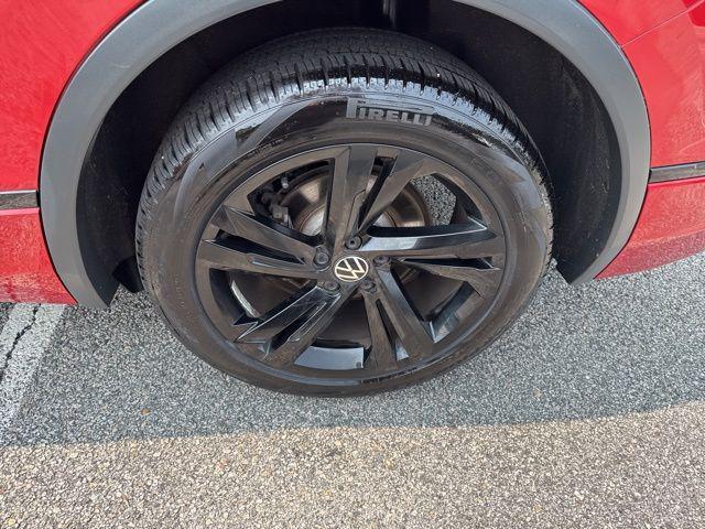 used 2024 Volkswagen Tiguan car, priced at $33,000