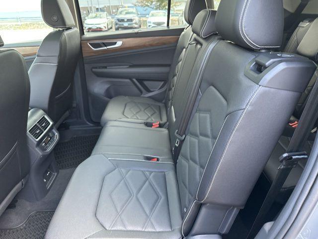 new 2025 Volkswagen Atlas car, priced at $43,435