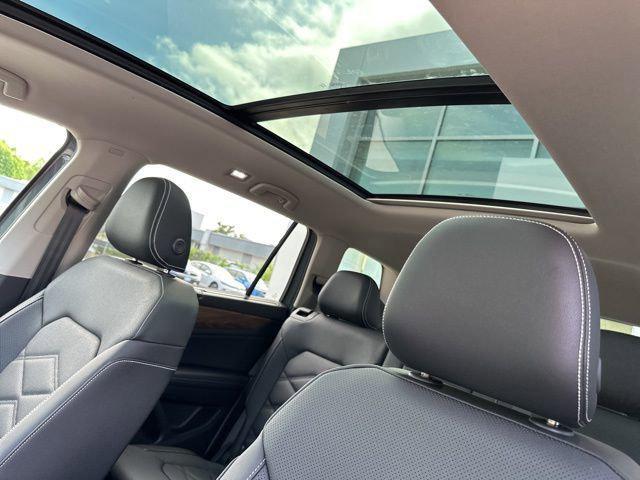 new 2025 Volkswagen Atlas car, priced at $44,435
