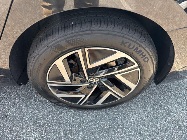 used 2024 Volkswagen Jetta car, priced at $26,000