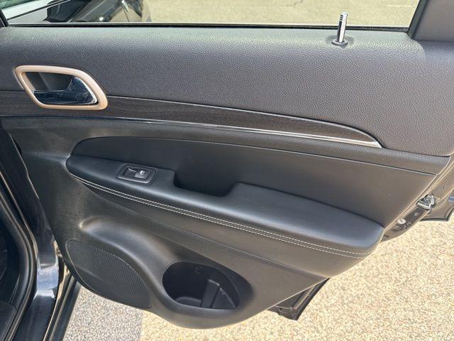 used 2015 Jeep Grand Cherokee car, priced at $13,000