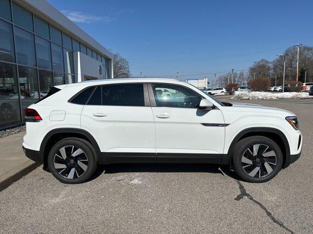 new 2025 Volkswagen Atlas Cross Sport car, priced at $43,656
